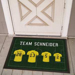 voll personalisierbare Fußmatte "Fußball" Team - mit Namen, Familienmitgliedern, Nummern und Trikotfarbe