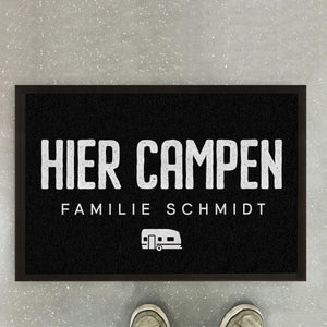 personalisierte Fußmatte Hier Campen