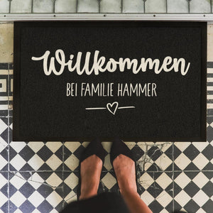 Personalisierte Fußmatte "Willkommen bei" mit Familienname oder Vornamen