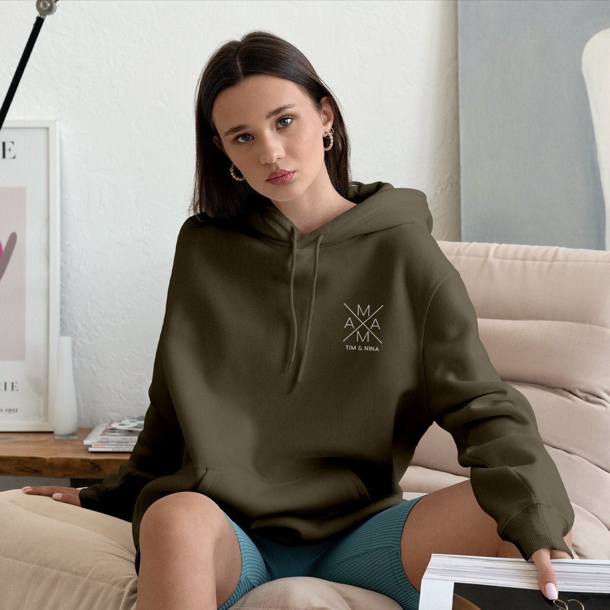 Mama Hoody Kreuz oliv, personalisiert mit Namen