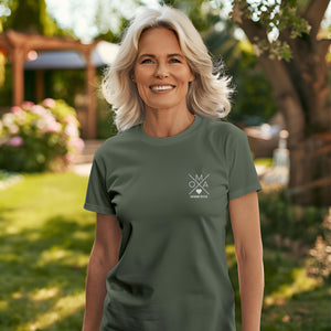 Oma Kreuz T-Shirt khaki, personalisiert mit Namen
