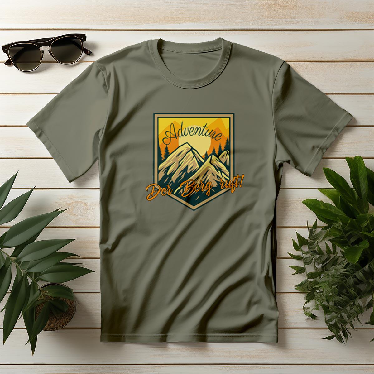 Der Berg ruft T-Shirt, khaki, wandern