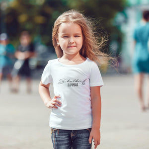 Tshirt mit Aufdruck Schulkind 202 5und Wunschname in weiß