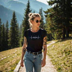 Damen Tshirt in schwarz Camping Liebe mit Herzlinie und Camper.