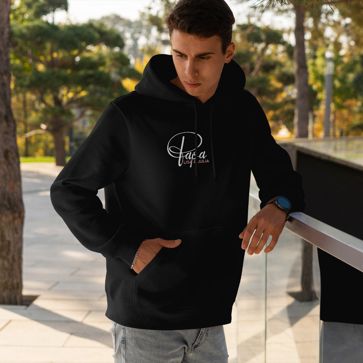 Papa Hoodie P schwarz personalisiert mit Name