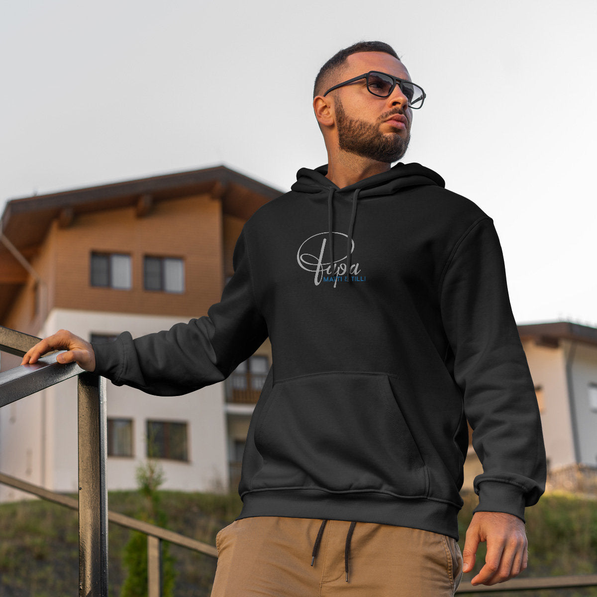 Papa Hoodie P schwarz personalisiert mit Name