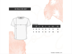 Oma Kreuz T-Shirt khaki, personalisiert mit Namen