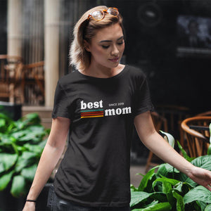 Best Mom T-Shirt retro black, personalisiert mit Jahreszahl