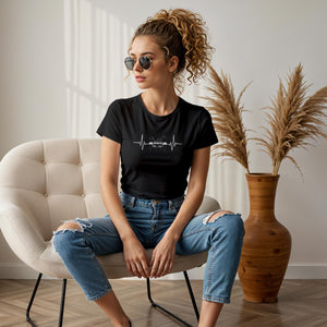 Damen Tshirt in schwarz Camping Liebe mit Herzlinie und Camper.